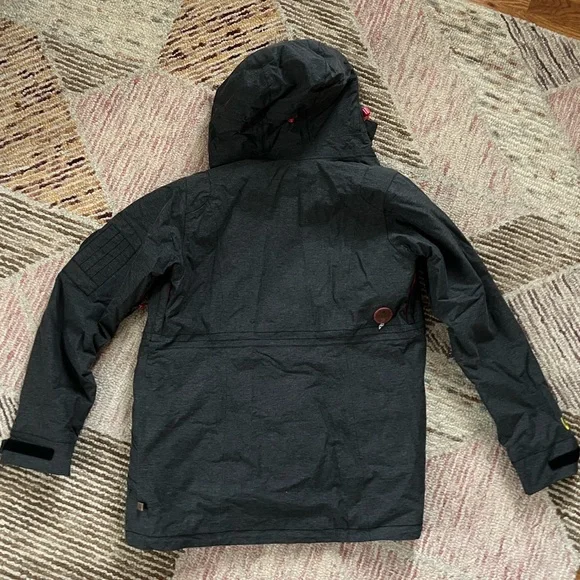 Burton Women’s Charcoal and Pink Ski/Snowboard Coat - Picture 3 of 13